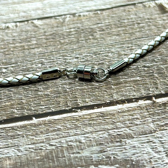 Handmade Nautical Seahorse Necklace with Turquoise & Magnetic Closure! - Picture 10 of 10